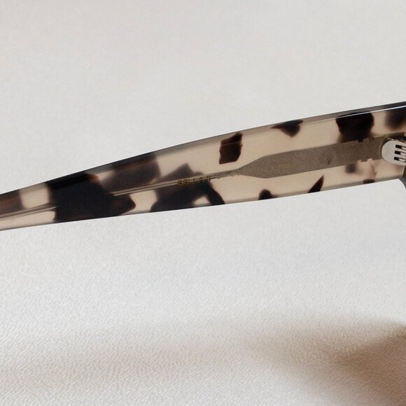 Diff Bella II Gradient Square Sunglasses Cream Tortoise Retro Oversized - Picture 10 of 13